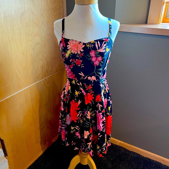 Old Navy Dresses & Skirts - tropical floral sundress